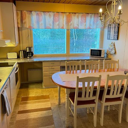 Omakotitalo 100M2, 3 Makuuhuonetta Joensuu Appartement Buitenkant foto